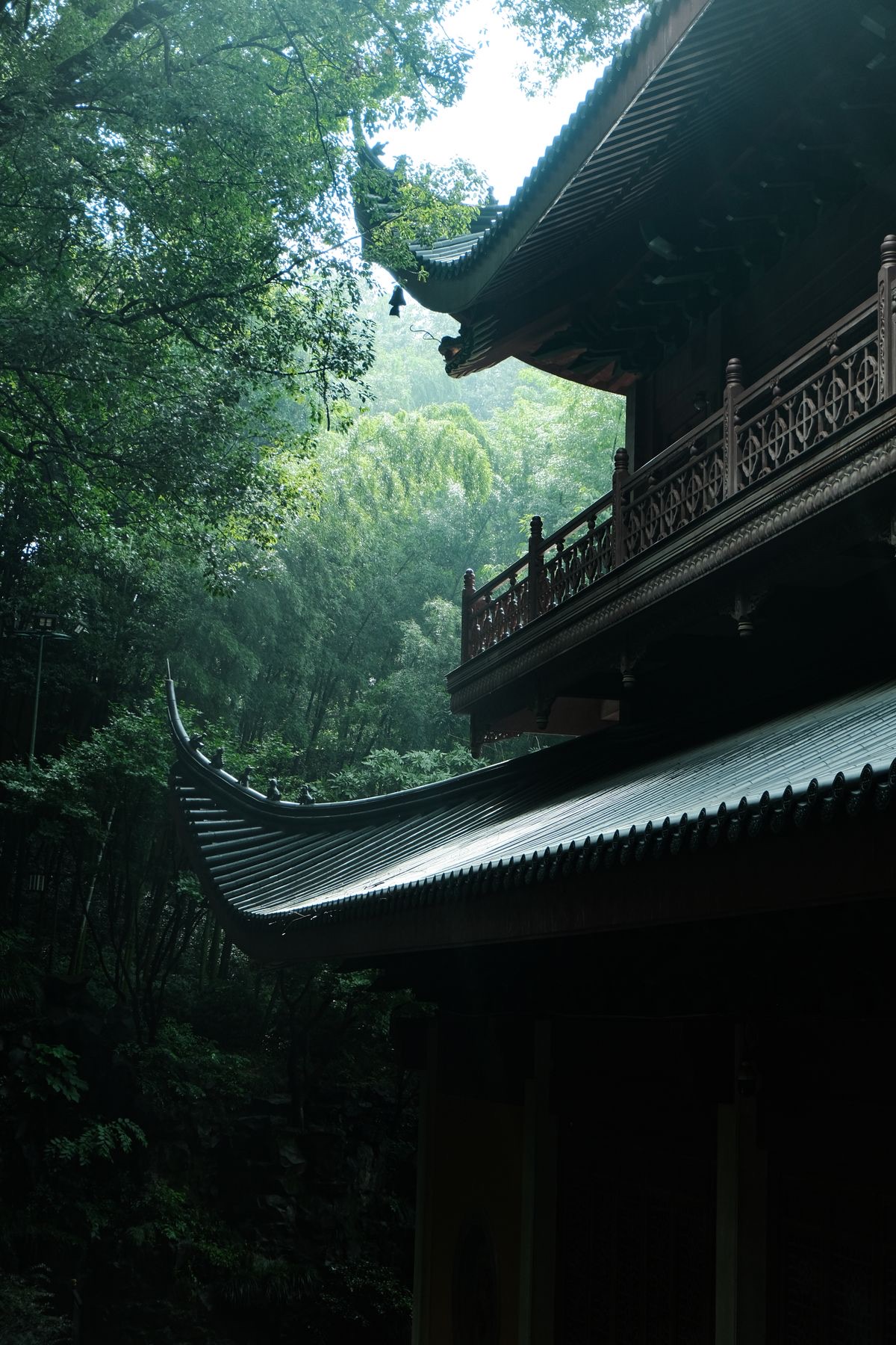 四川青山中的古寺